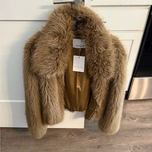 The Frankie Shop Women's Faux Fur Cropped Jacket - Camel